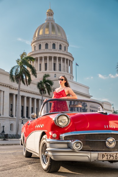 The Cuban Swing — professional photoshoot in Havana, Cuba