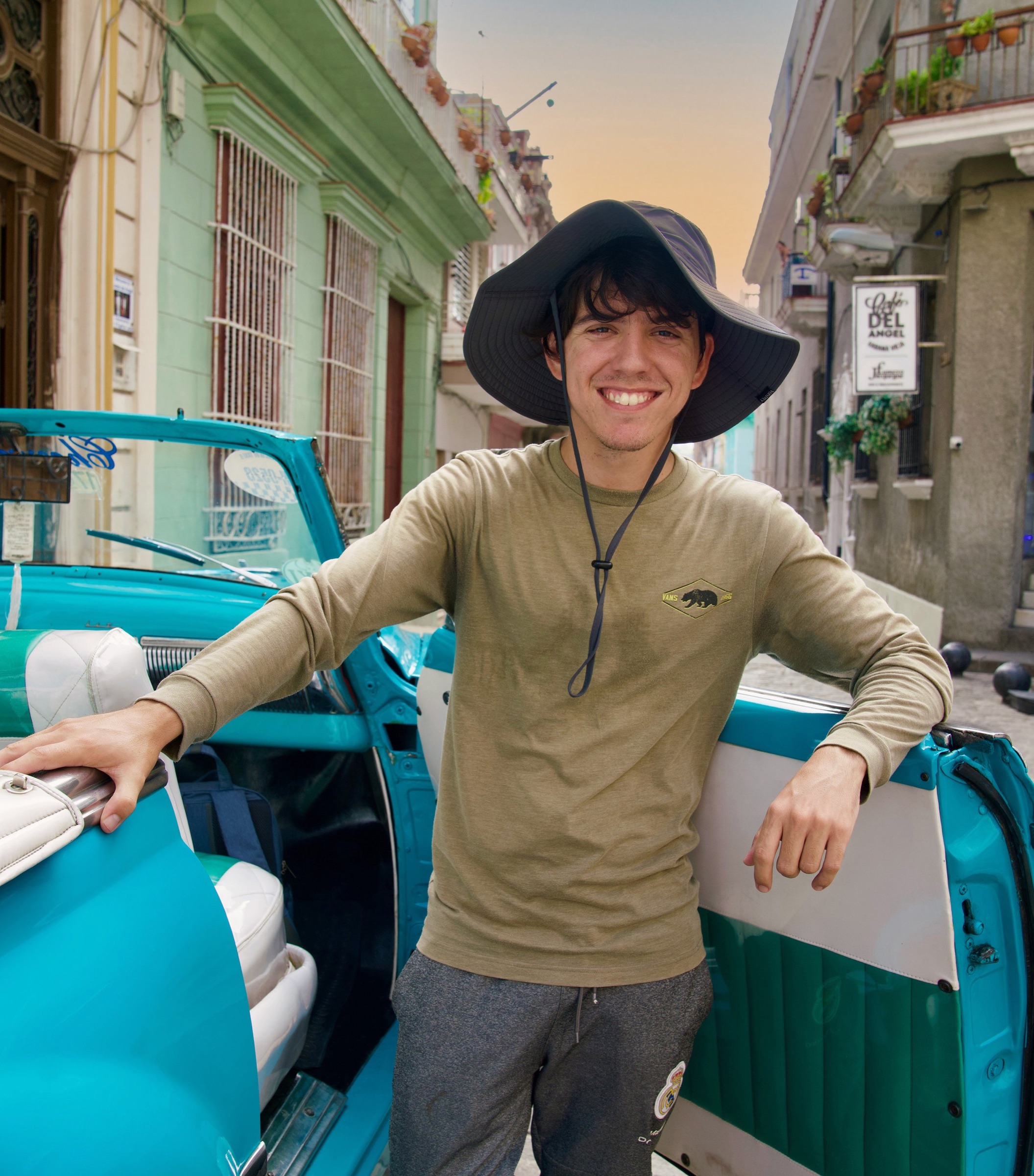 Manuel — Founder · Filmmaker